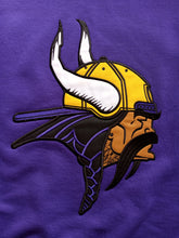 Cargar imagen en el visor de la galería, VIKING CREWNECK
